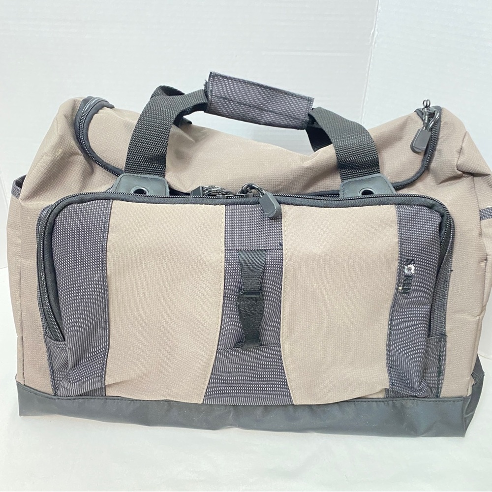Soren carry on travel bag with duffle strap